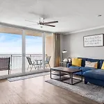 Pcb Emerald Beach Retreat